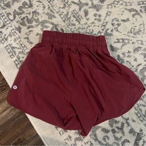 Lululemon hotty hot high-rise lined short 4”